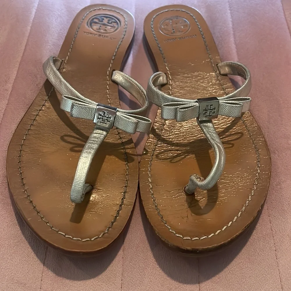 Tory Burch Metallic Silver Bow Thong Sandals